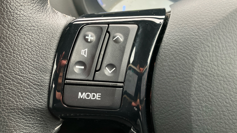 Toyota Yaris 1.5 Hybrid Icon Tech 5dr CVT Hybrid Hatchback